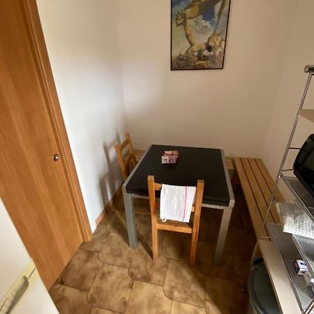 Stanza Privata Dotata Di Tutti I Comfort-Centro Storico Palermo Apartment Luaran gambar