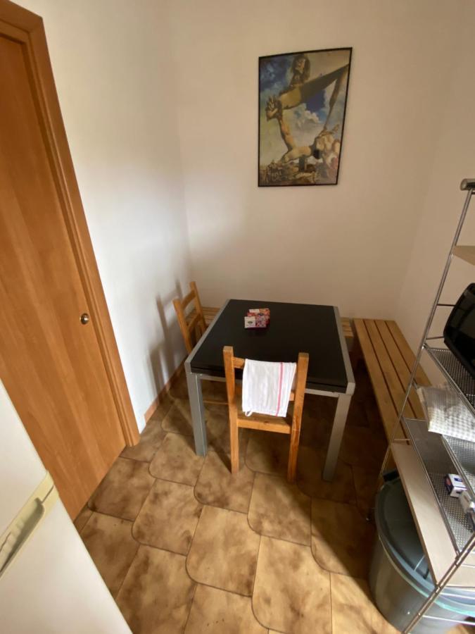 Stanza Privata Dotata Di Tutti I Comfort-Centro Storico Palermo Apartment Luaran gambar